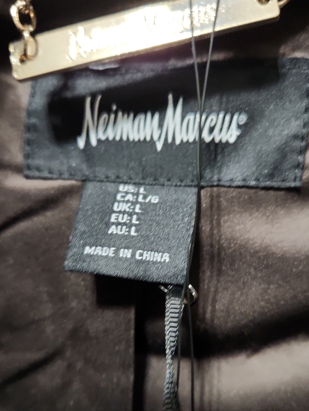 NWT Neiman Marcus Faux Fur Coat And Gloves. Sizes M, L - Picture 7 of 13